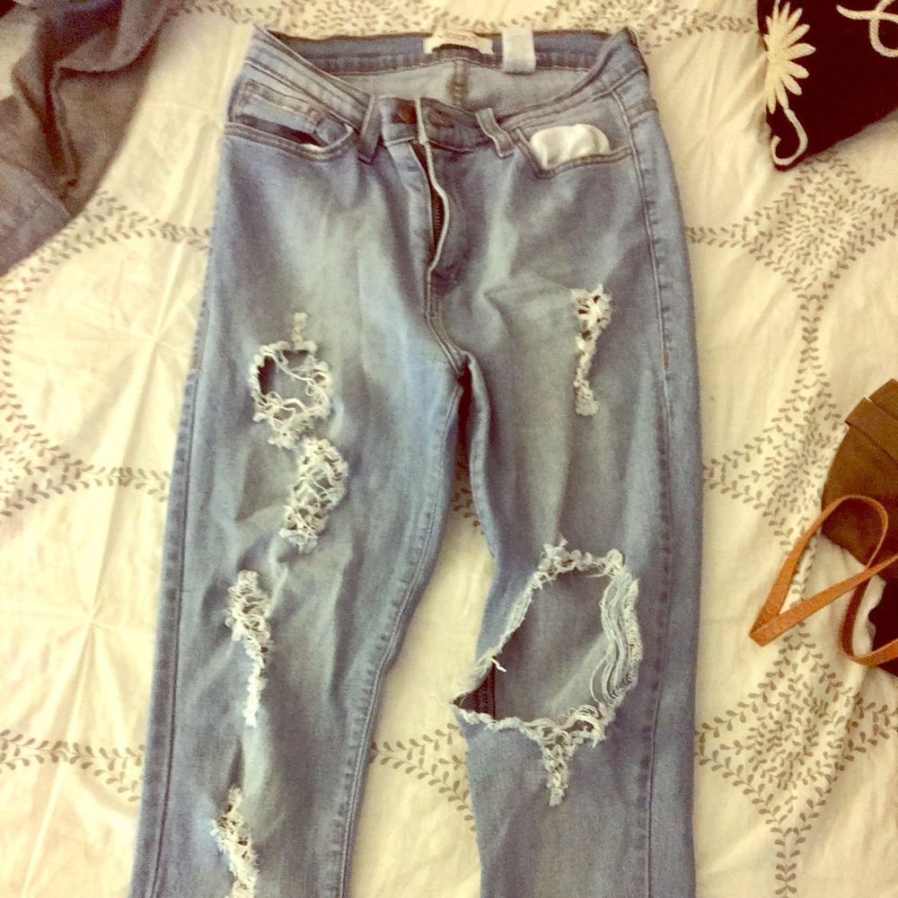 laura’s boutique